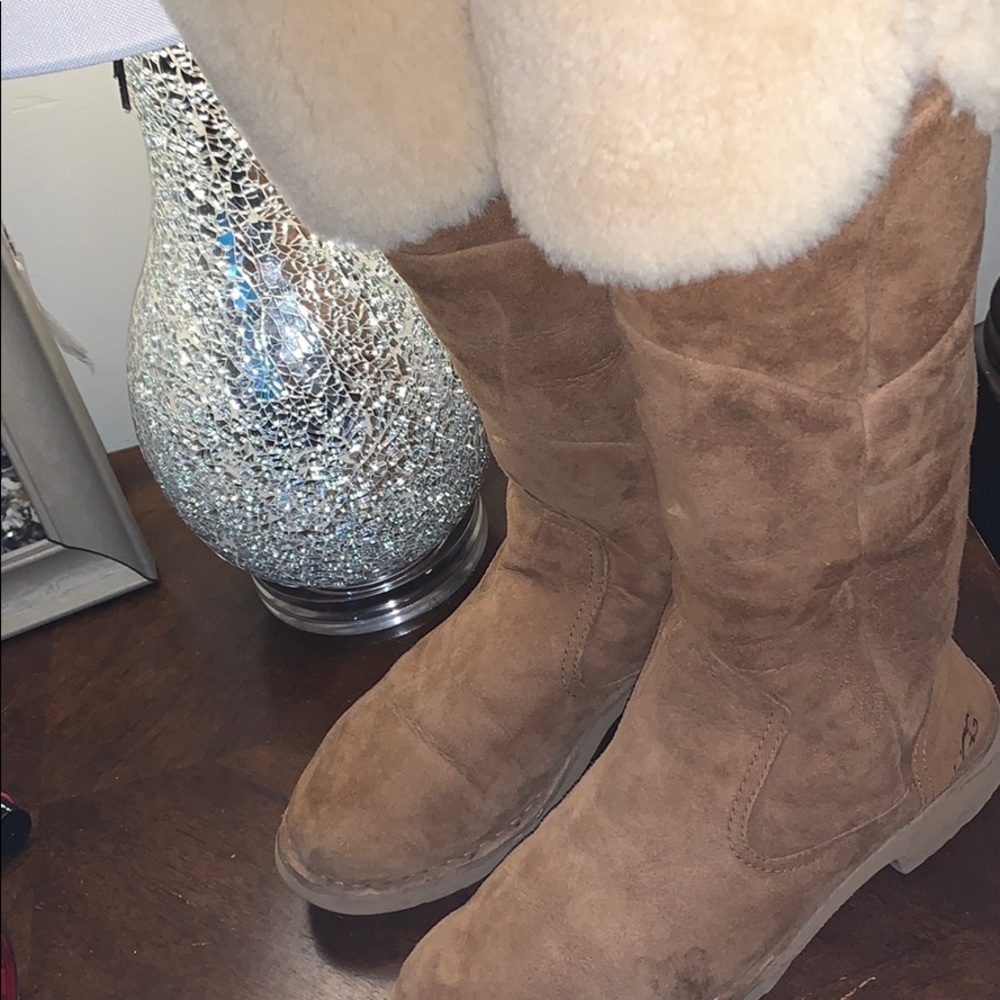 Ugg boots size 9